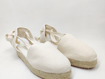 Alpargatas cuña en Beige con cintas para niñas y mujer - Imagen 2