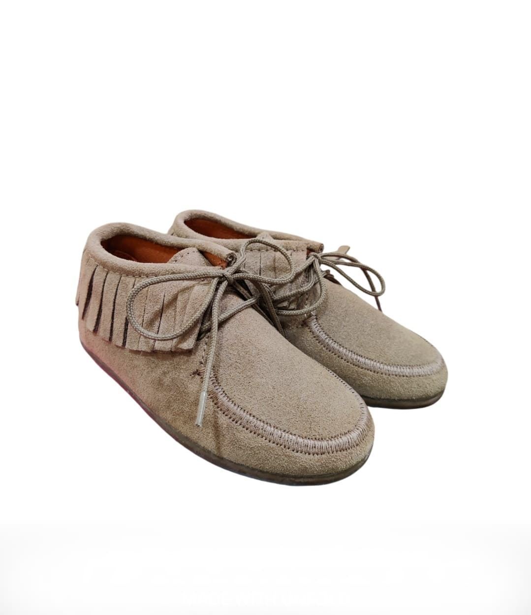 Chuches Zapato Abotinado Taupe con flecos - Imagen 1