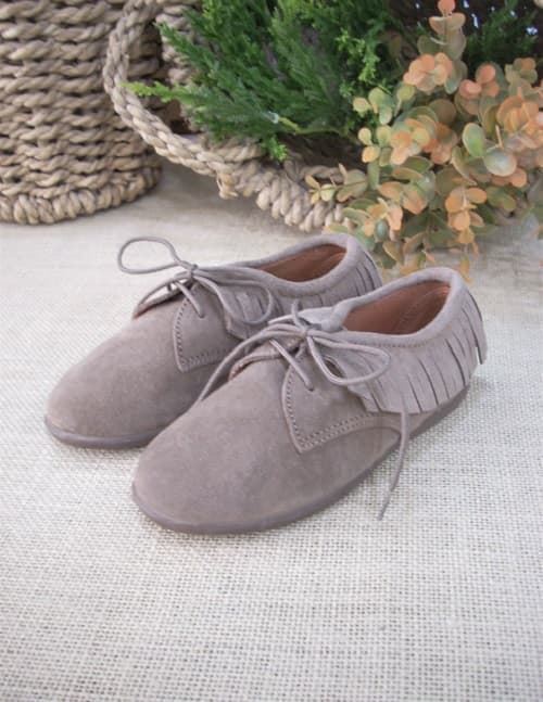 Chuches Zapato Taupe con Flecos - Imagen 4