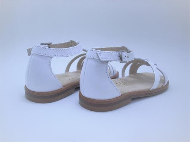 Beberlis White girl sandals with closed heel - Image 3