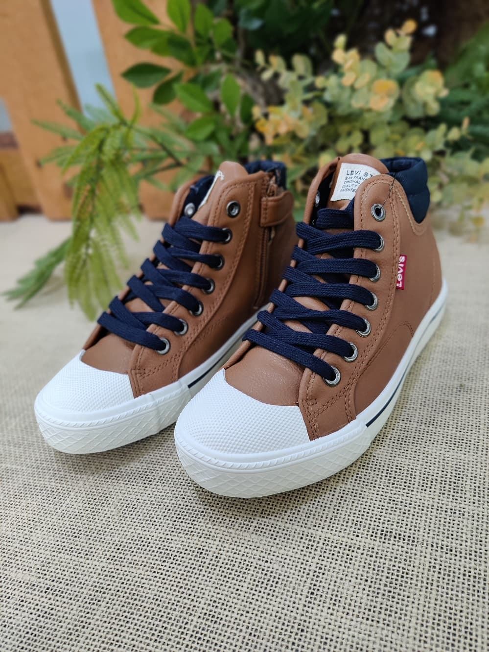 Levi´s Central Park Brown High Top Sneakers for kids - Image 4