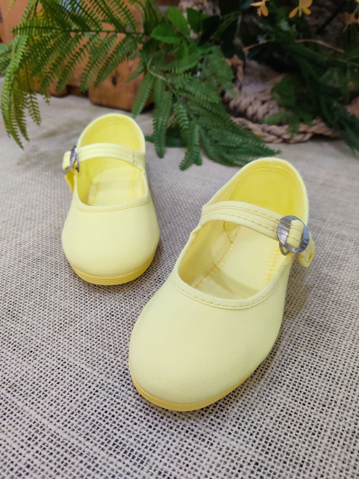 The Merceditas Chain for girls Lemon Canvas - Image 6