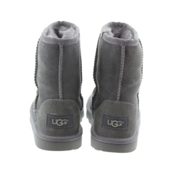 Gray on sale boy uggs