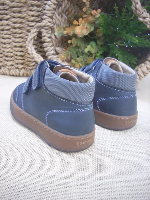 Botas con velcro para niños Garvalin en color cuero y azul marino. Talla 26  Color MARINO